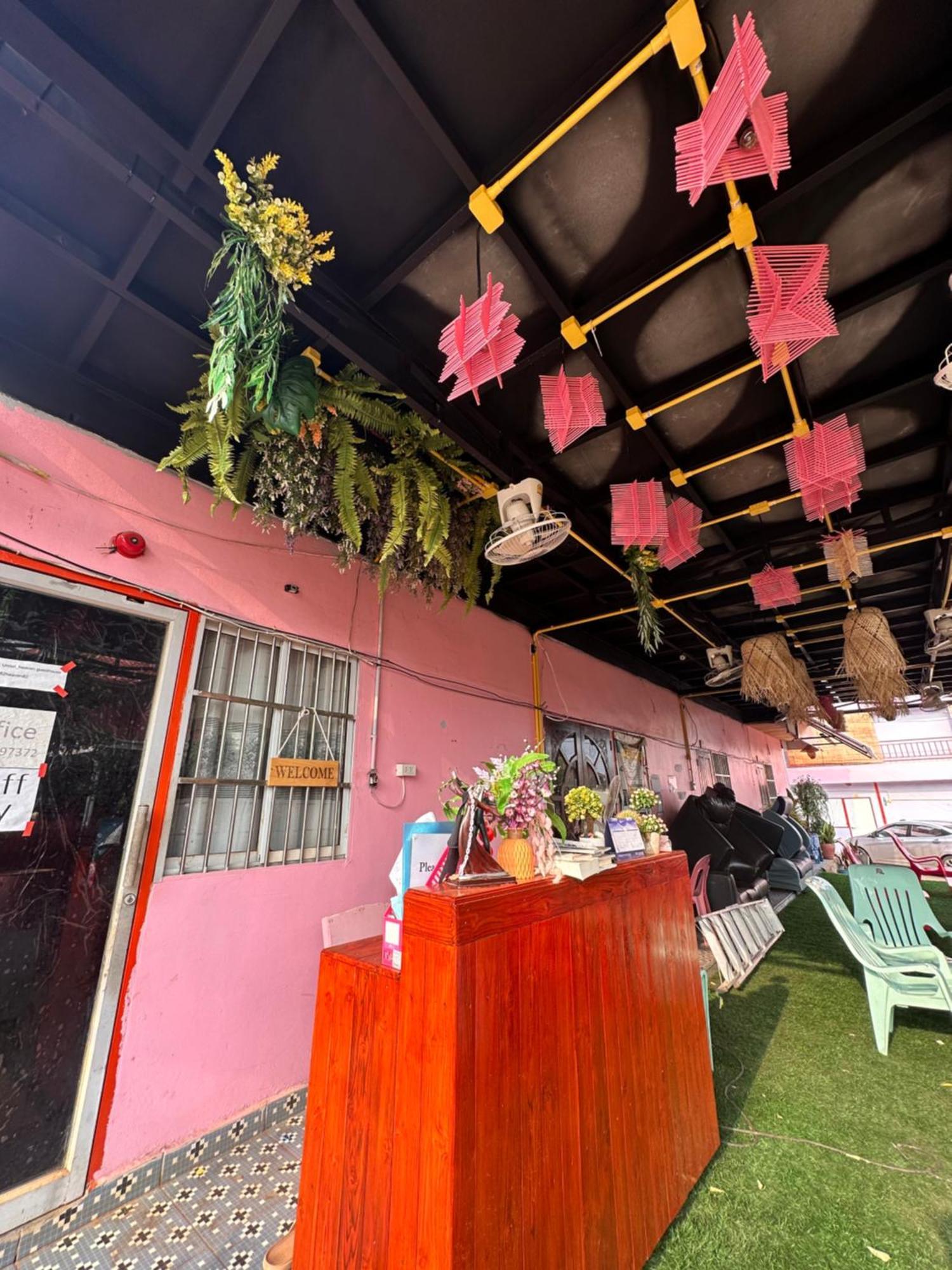 Heaven Guesthouse Pakse Exterior photo