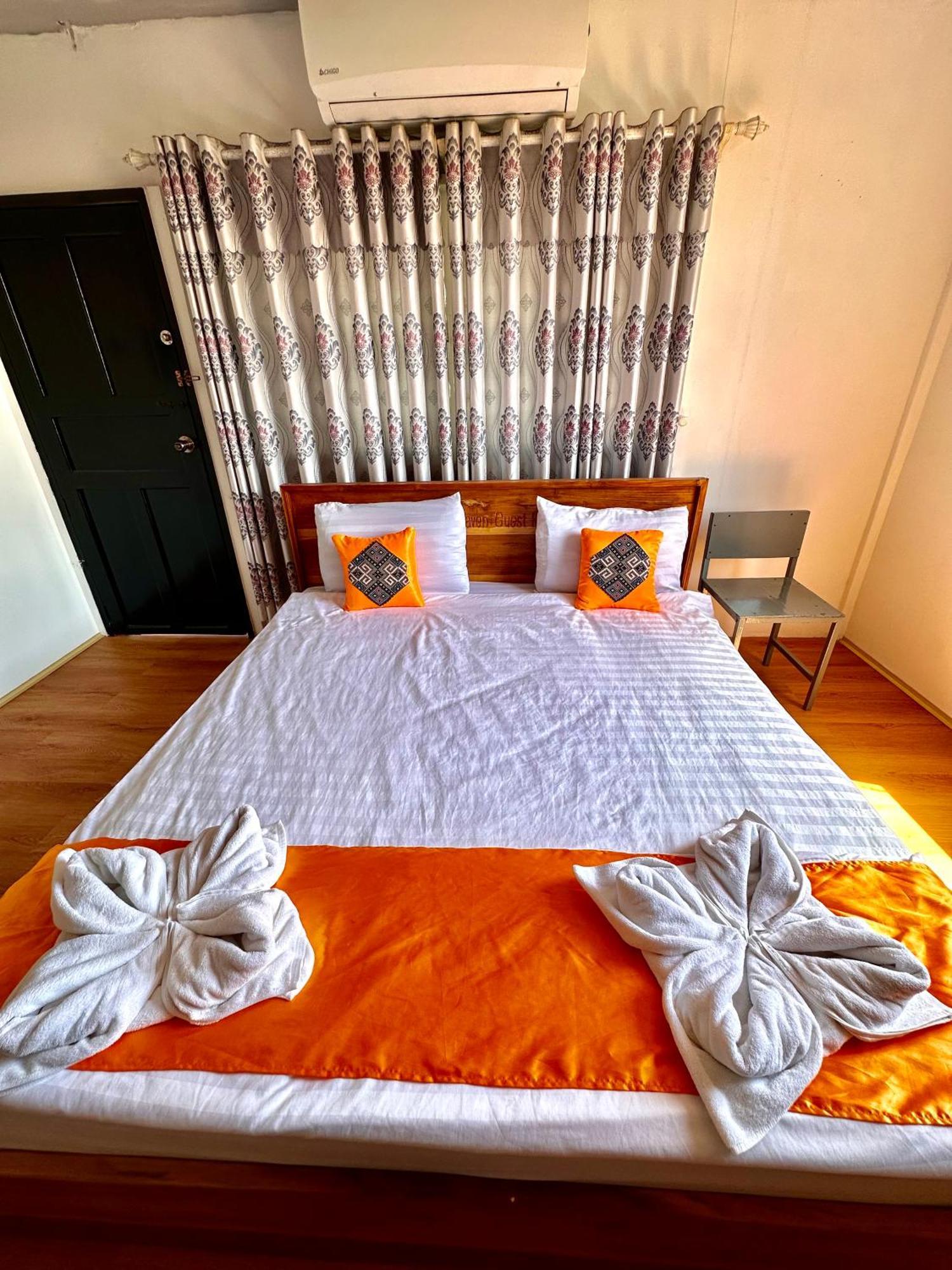 Heaven Guesthouse Pakse Exterior photo